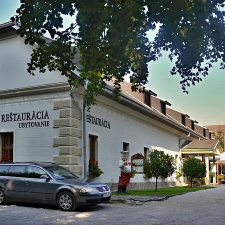 Penzion Pri Kastieli Betliar Hotel Buitenkant foto