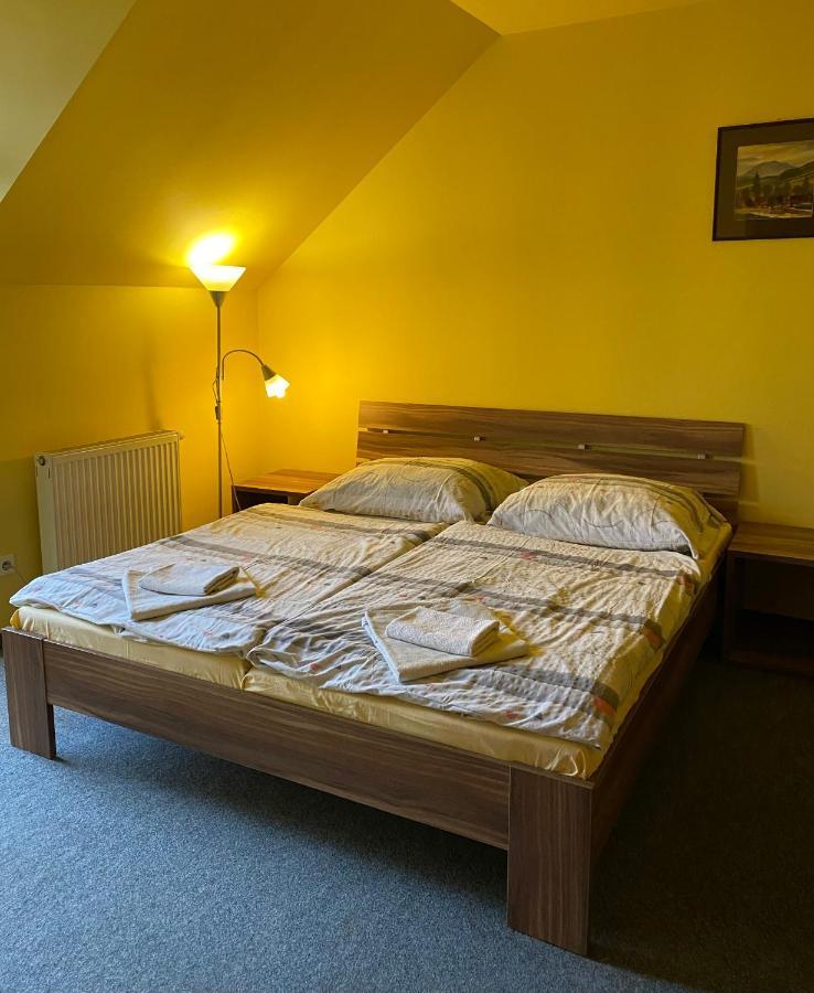 Penzion Pri Kastieli Betliar Buitenkant foto