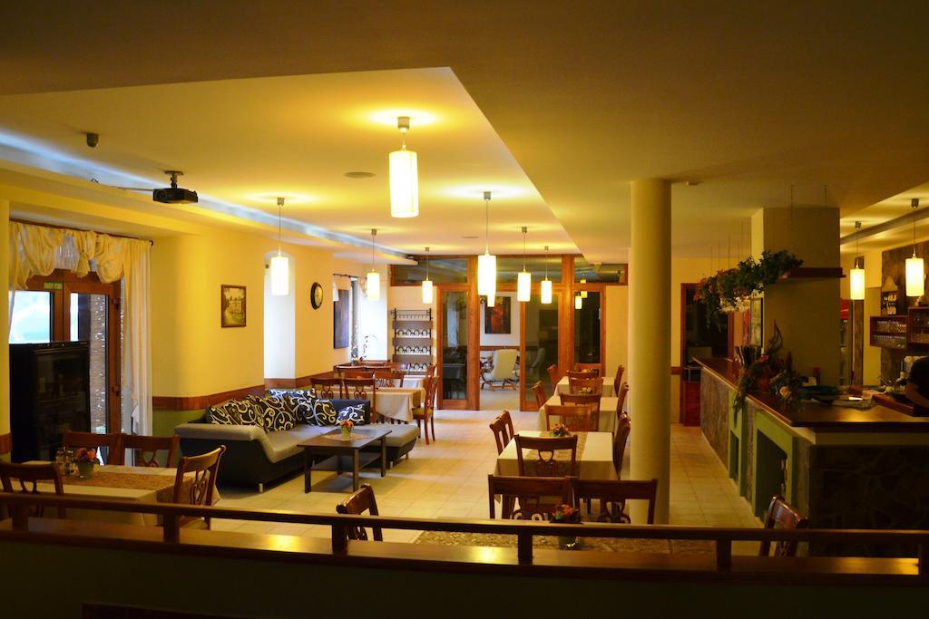 Penzion Pri Kastieli Betliar Hotel Buitenkant foto