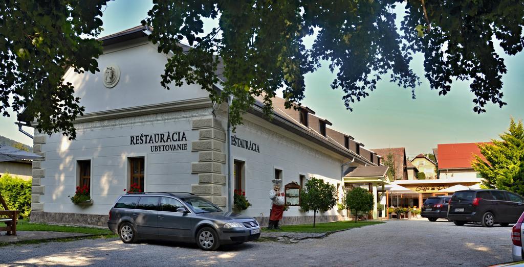 Penzion Pri Kastieli Betliar Buitenkant foto